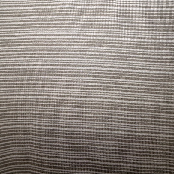 Athleta Cloudlight Striped Muscle Tank XL Shadow Olive Athletic Activewear Gym - Picture 7 of 9